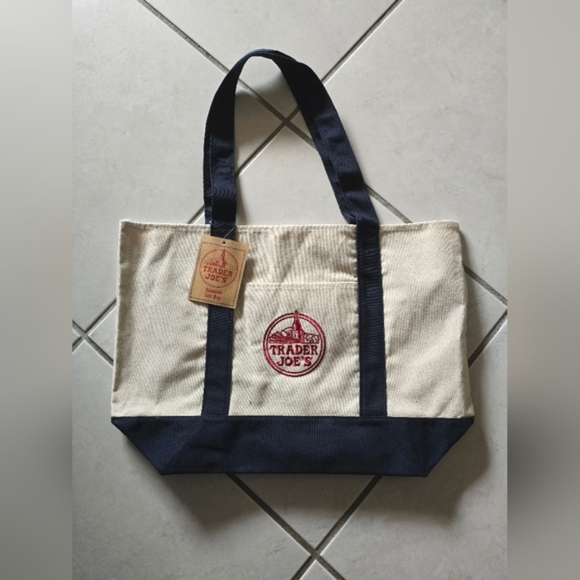 Trader Joe's Reusable Canvas Tote Bag, Cream/Navy - Brand New! - Picture 1 of 4